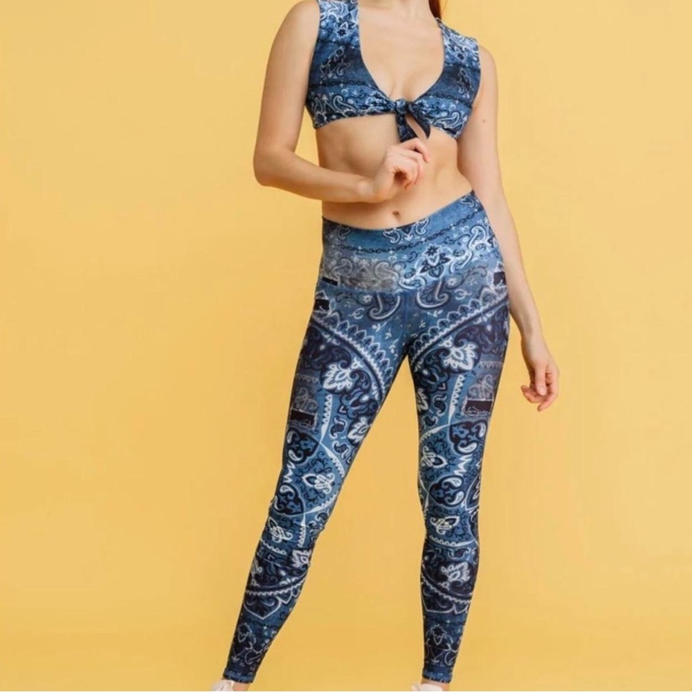 NWT Niyama Sol “California Love” Yoga/Workout Leggings - XS‎